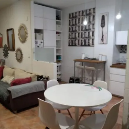 Large Flat Next To Parc Gulliver Apartment *